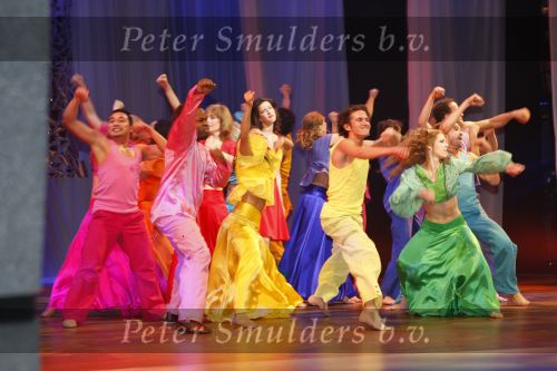 Utrecht, 12 November 2008
Premiere JOSEPH in de Stadsschouwburg
Cast Musical Joseph tijdens slotact
Foto Peter Smulders BV