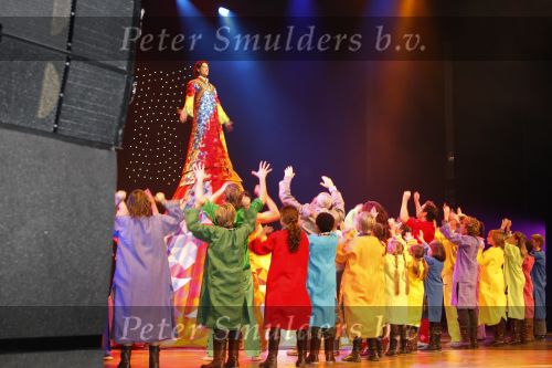 Utrecht, 12 November 2008
Premiere JOSEPH in de Stadsschouwburg
Cast Musical Joseph tijdens slotact
Foto Peter Smulders BV