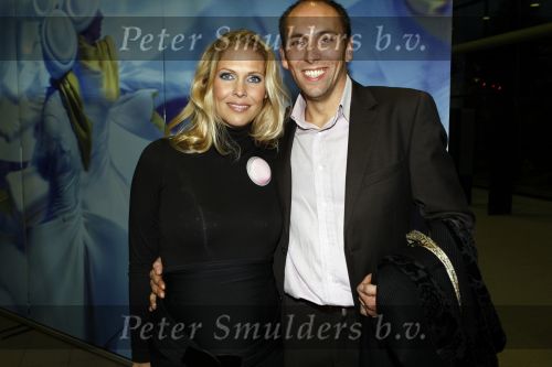 Rotterdam 16 oktober 2008
Premiere Holiday on ice in ahoy. nance Coolen zwanger met vriend
Peter Smulders bv