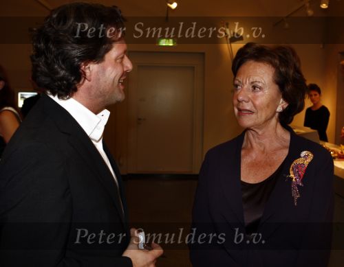 Amsterdam 13 november 2008
 Neelie Kroes bij prix de la mode in stedelijk museum. Met Guido den Aantrekker
Peter Smulders bv