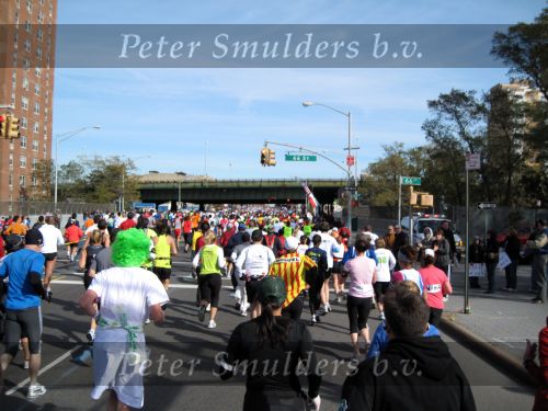 New York 1 en 2 november 2008
Jan Willem en Francis Bruggenwirth en Anoek en Edwin Smulders bij de New York marathon.
Peter Smulders bv