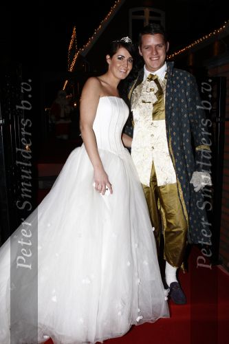 Amsterdam 21 december 2008
House warm party van Jan Smit en Yolanthe Cabau v Kasbergen. Iedereen is verkleed in kleding uit sprookjes. Nick Schilder met vriendin
Peter Smulders bv