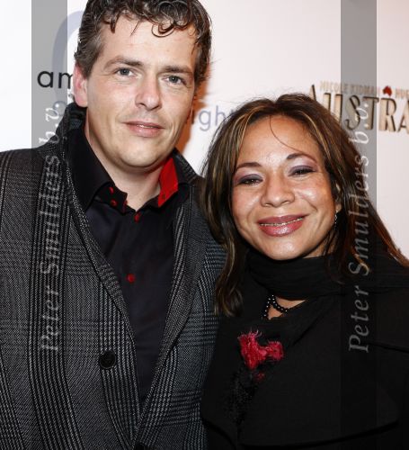 Amsterdam 15 december 2008
Premiere Australia in Tuschinski. Nurlaila Kareem met nieuwe vriend
Peter Smulders bv