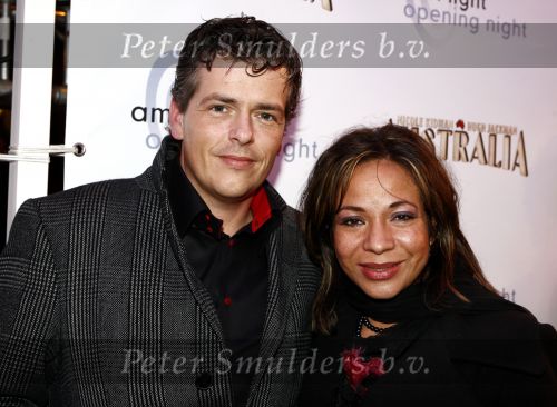 Amsterdam 15 december 2008
Premiere Australia in Tuschinski. Nurlaila Kareem met nieuwe vriend
Peter Smulders bv