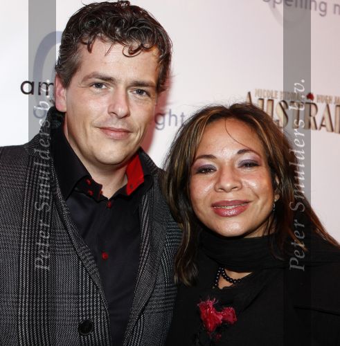 Amsterdam 15 december 2008
Premiere Australia in Tuschinski. Nurlaila Kareem met nieuwe vriend
Peter Smulders bv