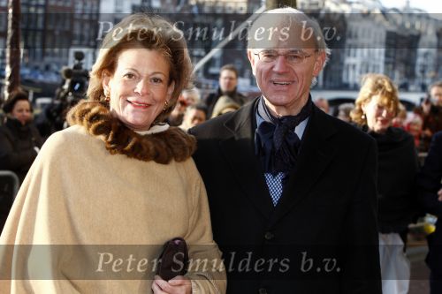 Amsterdam 1 februari 2008
Feest koningin Beatrix en Prinses Margriet voor hun 70e en 65e verjaardag in Carre.
Onno Ruding met zijn vrouw