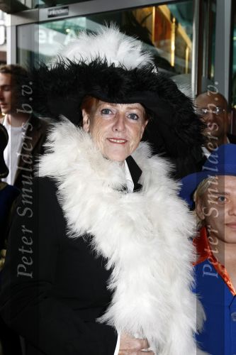 Amsterdam 5 oktober 2008
Premiere Sinterklaas en het geheim van het grote boek in pathe arena. Pamela Teves
Peter Smulders bv