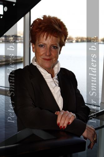 Zaandam 7 december 2008
Premiere op hoop van zegen. Pamela Teves
Peter Smulders bv