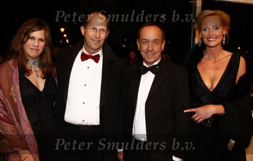 Amsterdam 24 oktober 2008
Uitreiking en gala van de televizierring 2008 in Carre. peter en Paul Romer met vrouwen
Peter Smulders bv