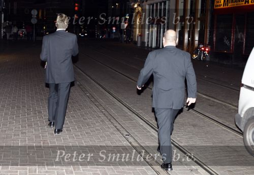 Amsterdam 8 oktober 2007
Paul de Leeuw en Stefan Nugter kussend bij de premiere van alles is liefde