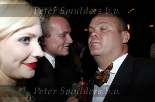 Amsterdam 8 oktober 2007
Paul de Leeuw en Stefan Nugter kussend bij de premiere van alles is liefde