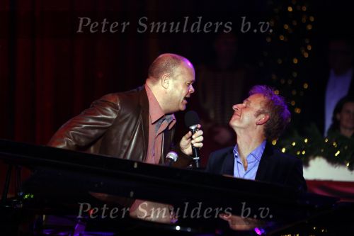 Haarlem 17 december 2008
Princess kerstborrel in circus Renz. Paul de Leeuw en Cor Bakker en Tony Eyk
Peter Smulders bv