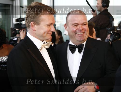 Rotterdam 20 april 2008
Premiere les Miserables  in het nieuwe Luxor theater. Paul de Leeuw en Stefan Nugter  
Peter Smulders bv