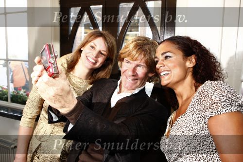 Den Bosch 11  februari 2008
Presentatie camera Samsung in samenwerking met Addy v d Krommenacker. Pernille la Lau en Chimene v Oosterhout
Peter Smulders bv
