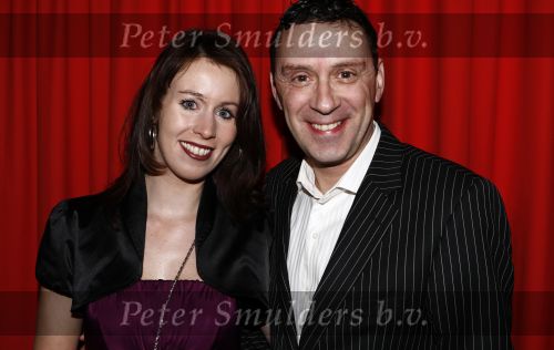 Zeist 27 december 2008
45 jarig artiesten jubileum van Ronnie Tober in he Fygi theater.Peter Douglas met zijn vriendin
Peter Smulders bv
