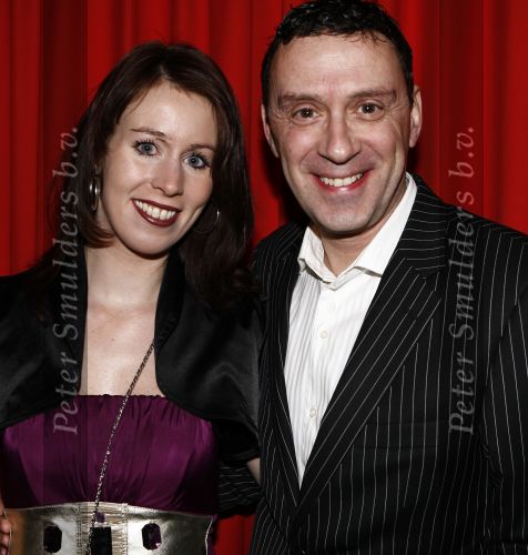 Zeist 27 december 2008
45 jarig artiesten jubileum van Ronnie Tober in he Fygi theater.Peter Douglas met zijn vriendin
Peter Smulders bv