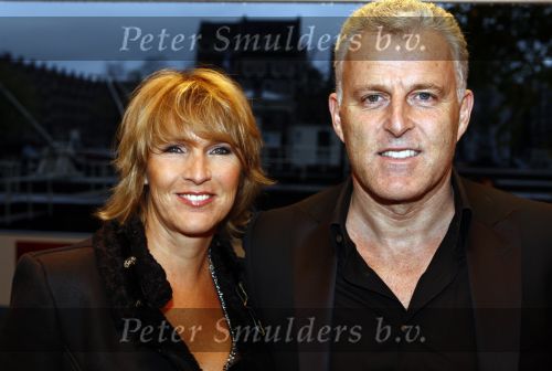 Amsterdam 24 oktober 2008
Uitreiking en gala van de televizierring 2008 in Carre. peter R de Vries met vrouw
Peter Smulders bv