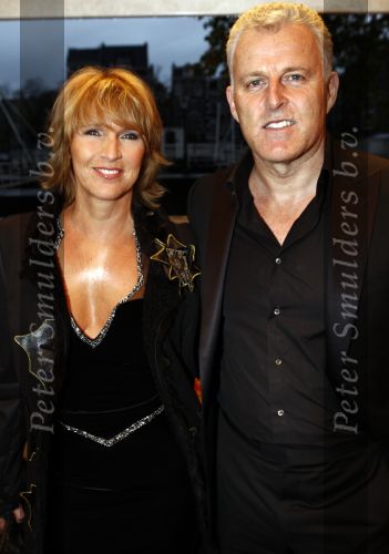 Amsterdam 24 oktober 2008
Uitreiking en gala van de televizierring 2008 in Carre. peter R de Vries met vrouw
Peter Smulders bv