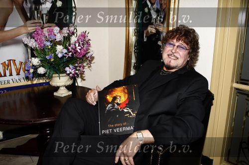 Volendam 14 november 2008
Presentatie boek van Piet Veerman .
Zijn vrouw en  kleinkinderen waren natuurlijk aanwezig.
Peter Smulders bv