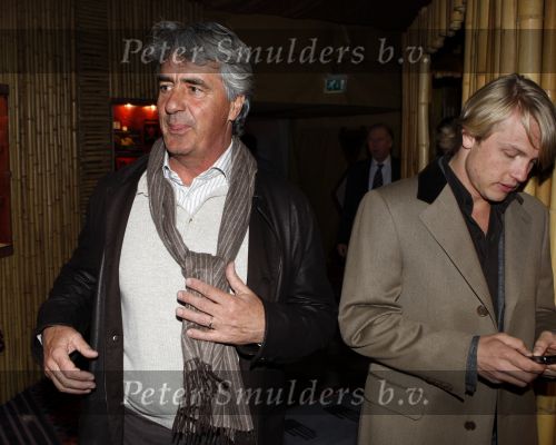 Amsterdam 17 december 2007
Pieter Storms met Nina Brink  en kinderen bij tros kerstcircus.
Peter Smulders bv