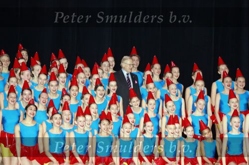 Apeldoorn 19 januari 2008
Prinses Margriet Pieter v Vollenhoven Prins Maurits Prinses Marilene Prins Bernhard jr  een zwangere Prinses Annette Prins Pieter Christiaan Prinses Anita Prins Floris Prinses Aimee Koningin Beatrix Prins Constantijn Prinses Laurentien Prins Friso Prinses Maebel Wisse Smit Prins Carlos en Prinses carolien bij voorstelling in Theater tbv vefrjaardag prinses Margriet.