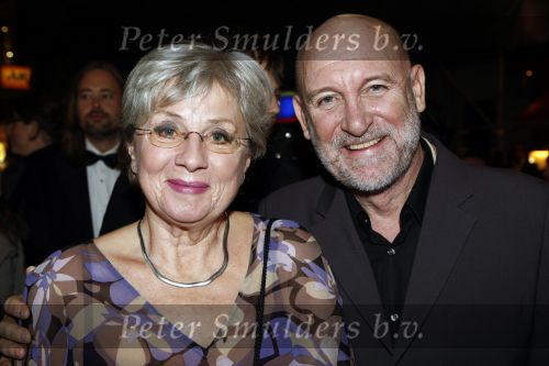 Amsterdam 17 november 2008
Premiere oorlogswinter in Tuschinski. Hugo Metsers met Pleuni Touw
Peter Smulderrs bv