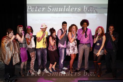 Amsterdam 29 oktober 2008
Finalisten van het sbs6 programma popstars bij escape. Nathalie Rebecca Steffie Ruben Brandi Sidney Floor Deon Naomi en Norman
Peter Smulders bv