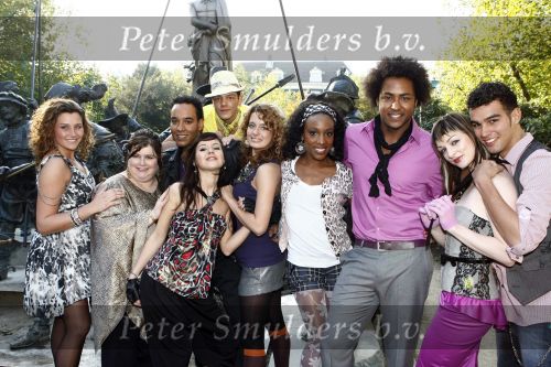 Amsterdam 29 oktober 2008
Finalisten van het sbs6 programma popstars bij escape. Nathalie Rebecca Steffie Ruben Brandi Sidney Floor Deon Naomi en Norman
Peter Smulders bv