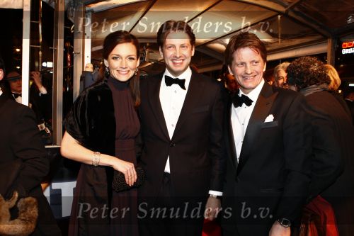 Amsterdam 8 december 2008
Premiere Wit Licht in Tuschinski. Marco Borsato speelt de hoofdrol en Prins Floris en Pieter Christiaan en Prinses Aimee zijn aanwezig.
Peter Smulders bv