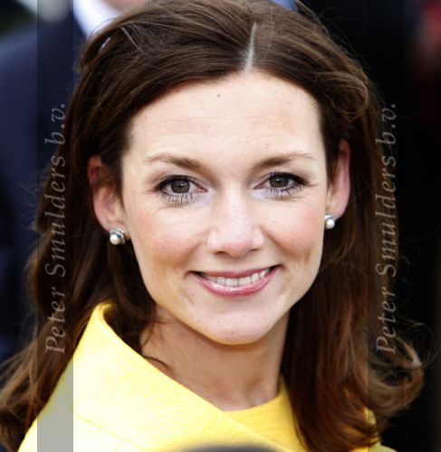 Makkum en Franeker30 april 2008
Koninginnedag 2008 met Koningin Beatrix Prins Willem Alexander Friso Constantijn Maurits Floris Pieter Christiaan Pieter v Vollenhoven en de prinsessen Maxima Laurentien Mabel Aimee Anita Margriet en Marilene.
Peter Smulders bv