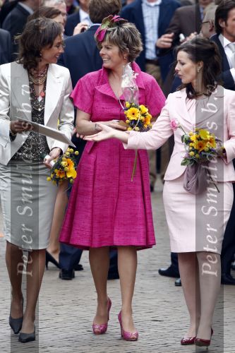 Makkum en Franeker30 april 2008
Koninginnedag 2008 met Koningin Beatrix Prins Willem Alexander Friso Constantijn Maurits Floris Pieter Christiaan Pieter v Vollenhoven en de prinsessen Maxima Laurentien Mabel Aimee Anita Margriet en Marilene.
Peter Smulders bv