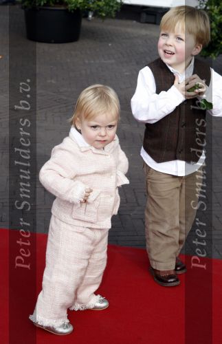 Den Haag 20 oktober 2007
Dop prinses Ariane. Prinses Laurentien Prins Constantijn met hun kinderen Eloise Claus Casimir en Leonore.
Peter Smulders bv