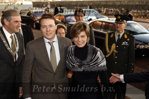 Amsterdam 3 december 2008
Prins Claus prijzen in het ij theater. Aanwezig zijn Koningin Beatrix , Prinses Maxima in tijger print outfit Prins Willem Alexander Mabel Wisse Smit Prins Friso en Prinses Laurentien en Prins Constantijn.
Peter Smulders bv