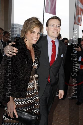 Amsterdam  12 december 2007
Uitreiking prins Claus prijzen in het muziekcentrum aan het ij. Orinses Maxima Laurentien Mabel Koningin Beatrix Prins Willem Alexander Friso en Constantijn zijn daarbij aanwezig.
Peter Smulders bv