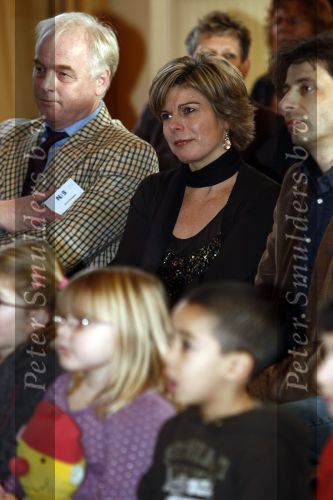Amsterdam 25 november 2008
Prinses Laurentien ontvangt uit handen van Willem Nijholt het eerste exemplaar van het boek van Winnie de Pooh in artis.
Dieuwertje Blok presenteert het programma.
Peter Smulders bv