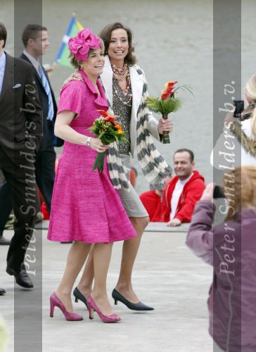 Makkum en Franeker30 april 2008
Koninginnedag 2008 met Koningin Beatrix Prins Willem Alexander Friso Constantijn Maurits Floris Pieter Christiaan Pieter v Vollenhoven en de prinsessen Maxima Laurentien Mabel Aimee Anita Margriet en Marilene.
Peter Smulders bv