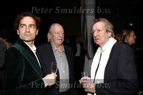 Den Haag 27 oktober 2008
Premiere Piaf en het koninklijk theater i Den Haag met Liesbeth List in de hoofdrol.Gerard alderliefste met man Liesbeth List en Ramses Shaffy
Peter Smulders bv