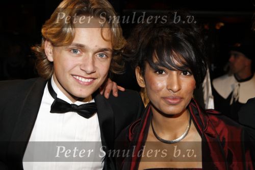 Amsterdam 19 november 2007
Premiere van de scheepsjongens van de bontekoe in tuschinski. Pim Wessels en Reena Giasi