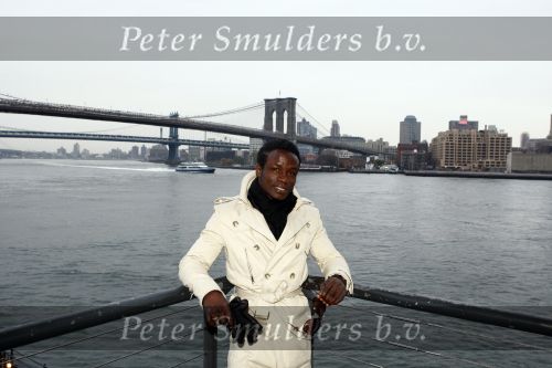 New York 3 november 2008
Regilio Tuur woont weer in New York.
Peter Smulders bv