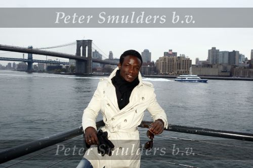 New York 3 november 2008
Regilio Tuur woont weer in New York.
Peter Smulders bv