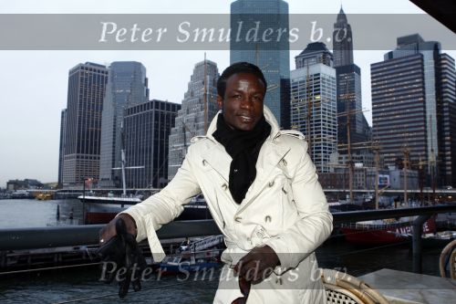 New York 3 november 2008
Regilio Tuur woont weer in New York.
Peter Smulders bv