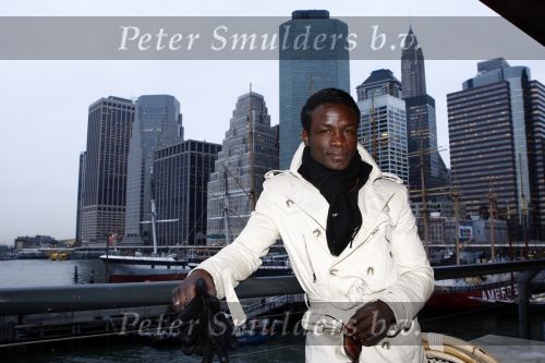 New York 3 november 2008
Regilio Tuur woont weer in New York.
Peter Smulders bv