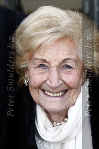 Zaandam 7 december 2008
Premiere op hoop van zegen. Ria Alberti
Peter Smulders bv