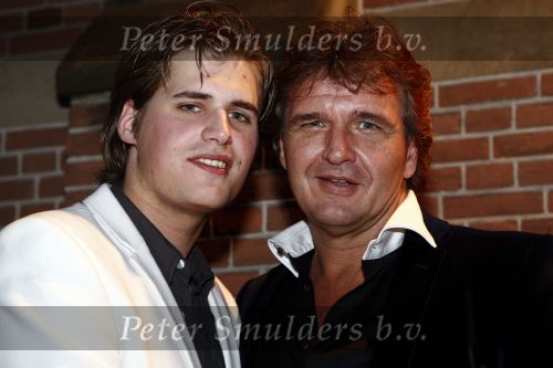 Amsterdam 7 november 2008
Presentatie boek en cd van Gordon bij Panama. richard Hekkert
Peter Smulders bv