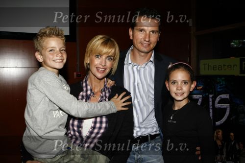 Amsterdam 6 oktober 2008
Richard Krajicek Daphne Deckers en Alec e Emma bij de premiere van anubis in de theaterfabriek.
Peter Smulders bv