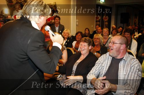 Eemnes 20 oktober 2008
Premiere i love Dries met in de hoofdrollen Dries Roelvink en Rene en Rikkie de Wit. De premiere was bij motel de witte bergen.
Peter Smulders bv