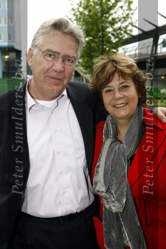 Amsterdam 5 oktober 2008
Premiere Sinterklaas en het geheim van het grote boek in pathe arena. Rita Verdonk met haar man
Peter Smulders bv