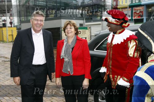Amsterdam 5 oktober 2008
Premiere Sinterklaas en het geheim van het grote boek in pathe arena. Rita Verdonk met haar man
Peter Smulders bv