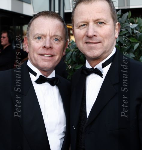 Zaandam 7 december 2008
Premiere op hoop van zegen. Robert Paul met partner
Peter Smulders bv