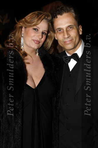 Amsterdam 6 december 2007
Miljonairsfair 2007 in de rai te amsterdam. Vip avond. Robert Schoemacher met Claudia v Zweden
Peter Smulders bv